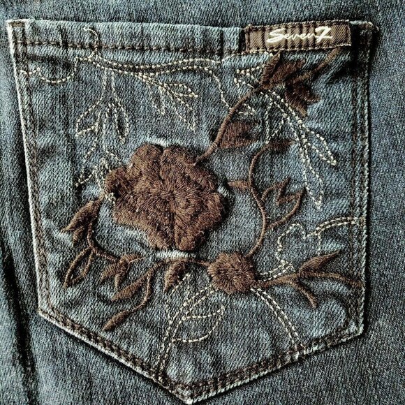 Seven7 Studio Bootcut Jeans Embroidered Flowers on Back Pockets Size 14 36X32 - Picture 5 of 10